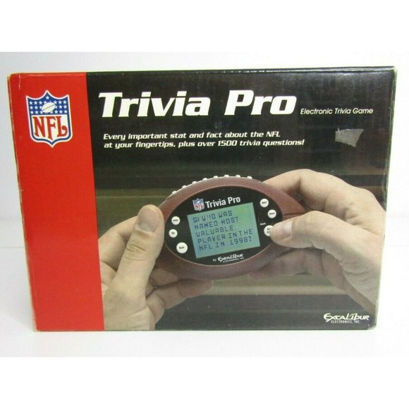 NFL Trivia Pro Electronic Hand Held Trivia Game in Box - Picture 2 of 6